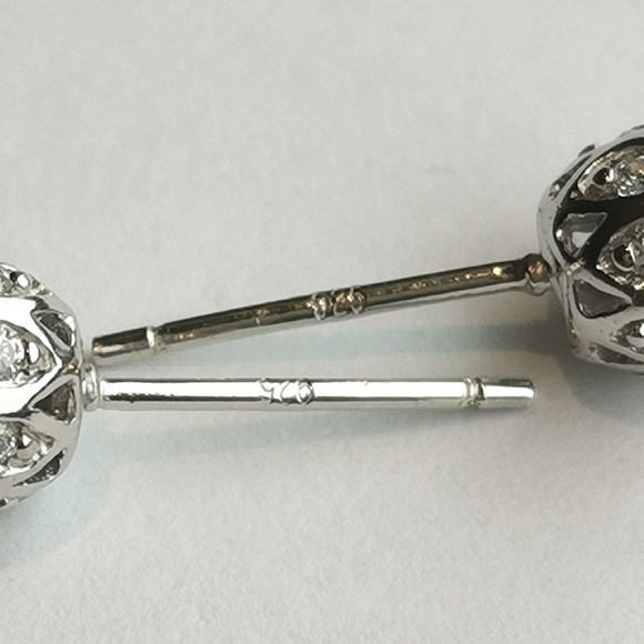 NEW, sterling silver cz cathedral set stud earrings - Picture 4 of 10